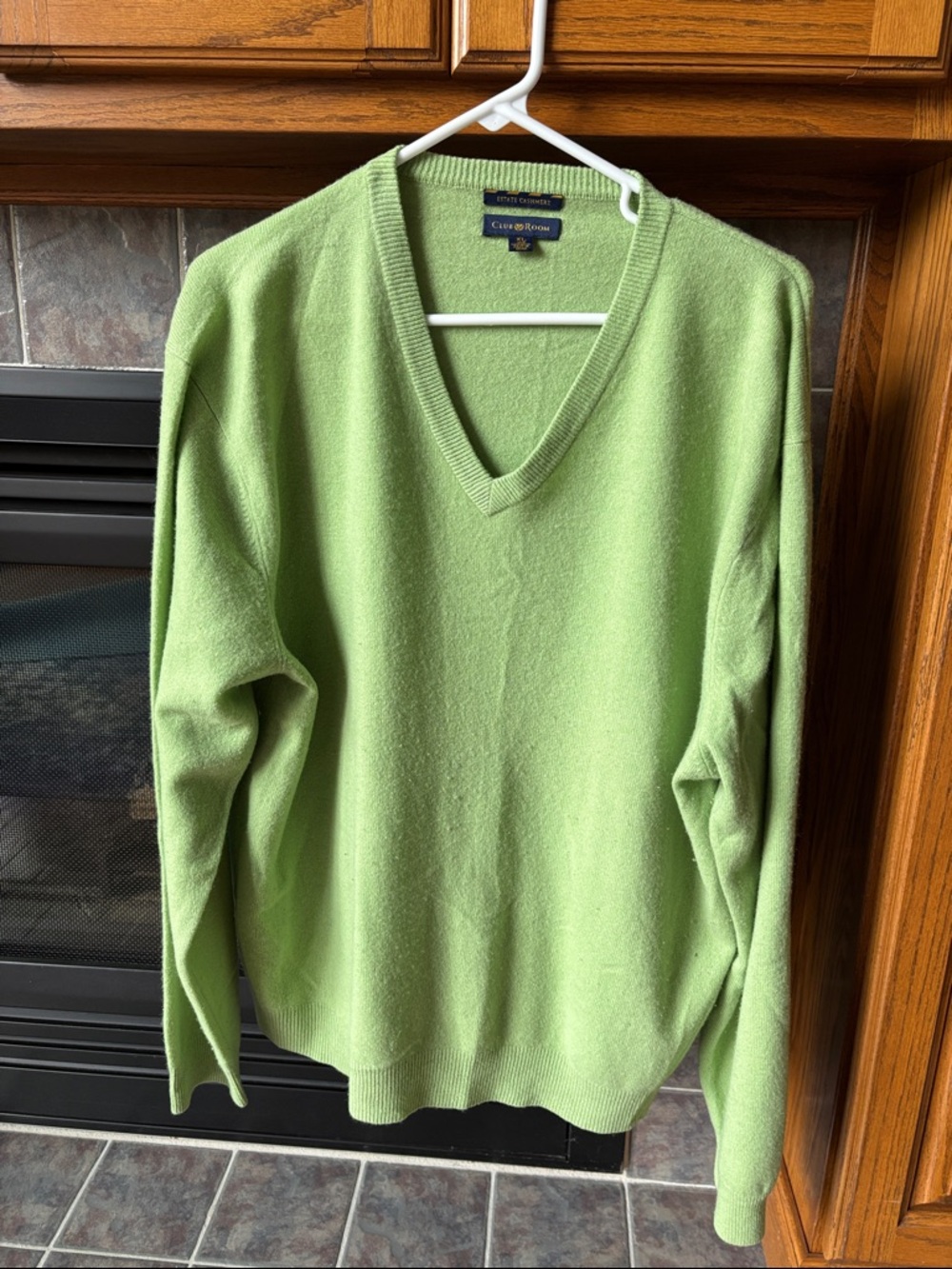 Club Room Green V-Neck Sweater - Lightweight Knit
